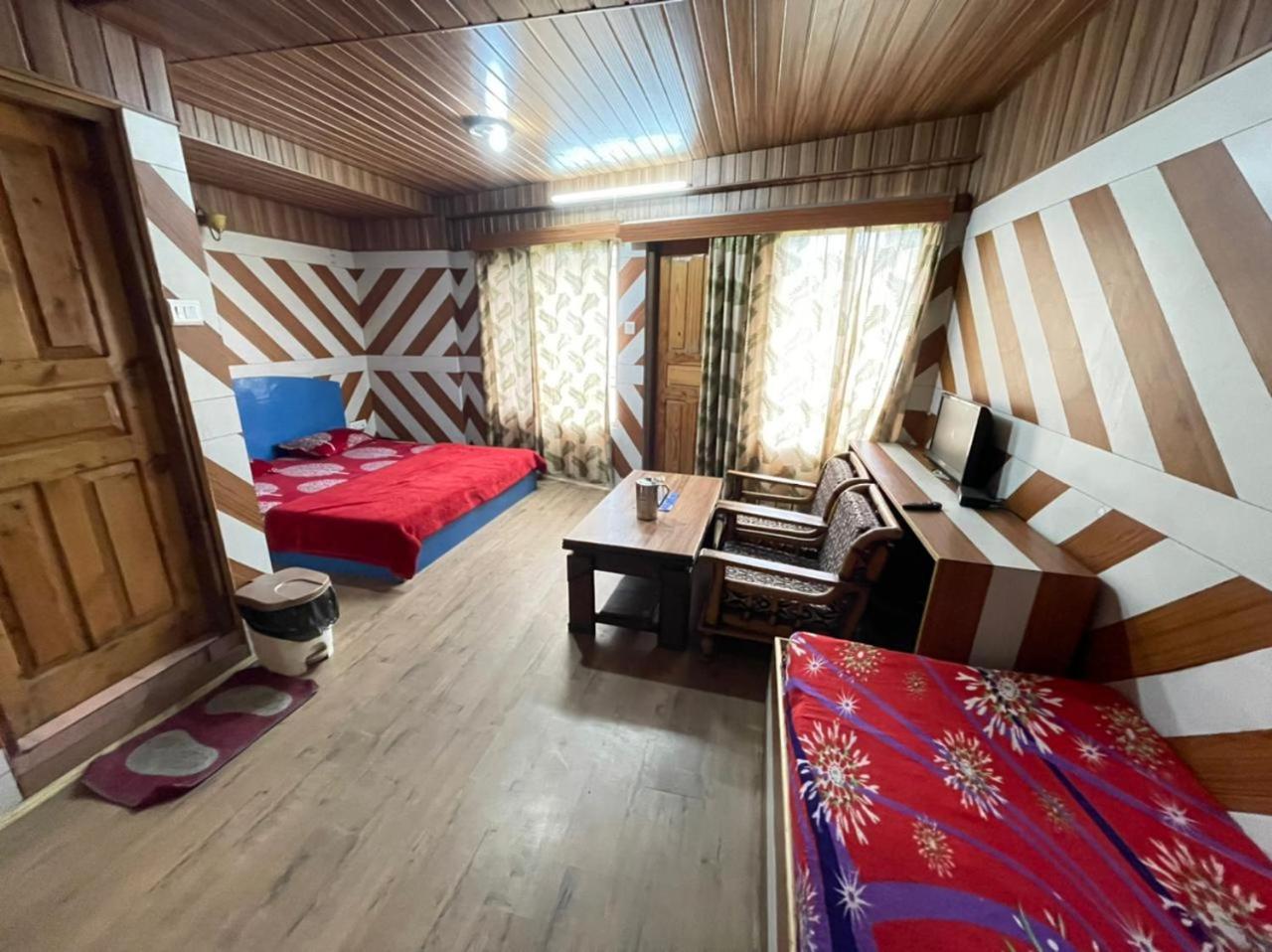 Hotel Snowflake Нарканда Номер фото